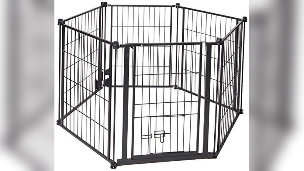 Carlson Pet Products Weatherproof Outdoor Super Wide Dog Gate Black
